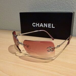 CHANEL Vintage 4017 D CC Rhinestone Sunglasses Pink Kylie Needs Repair